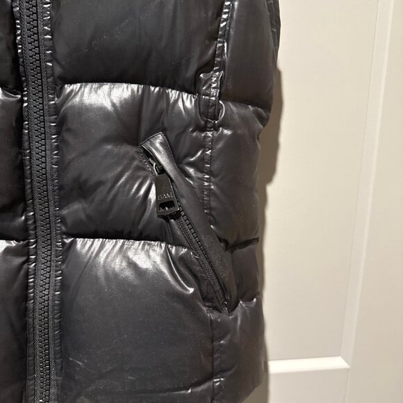 SAM New York Black Puffer Vest Women’s Size M Quilted Down Insulated Zip vest. - Picture 4 of 6